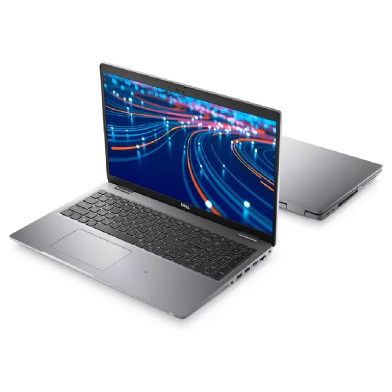 La computadora portátil Dell Latitude 5530: 15,6 ″ Full HD con un procesador Intel Core i7-1255U está abierta sobre un fondo blanco.